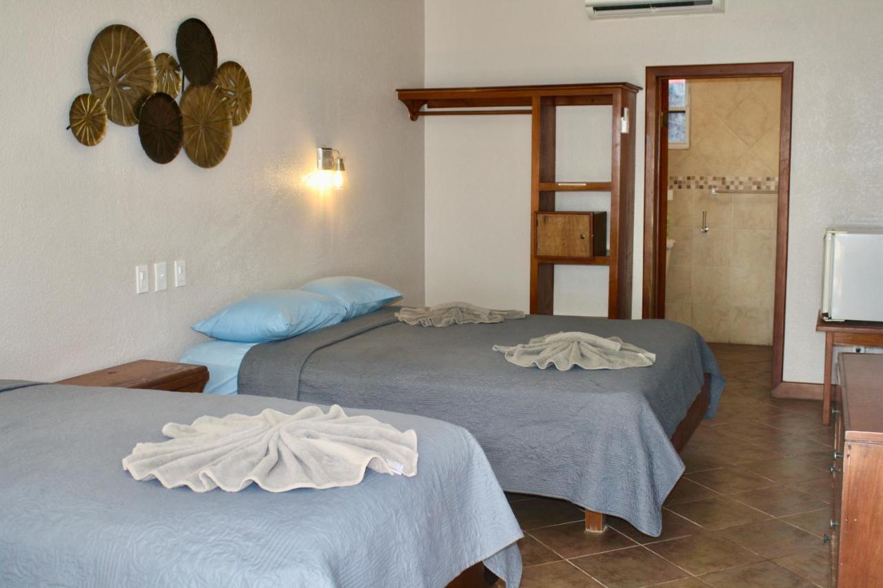 Holiday Hotel Сан-Педро Экстерьер фото